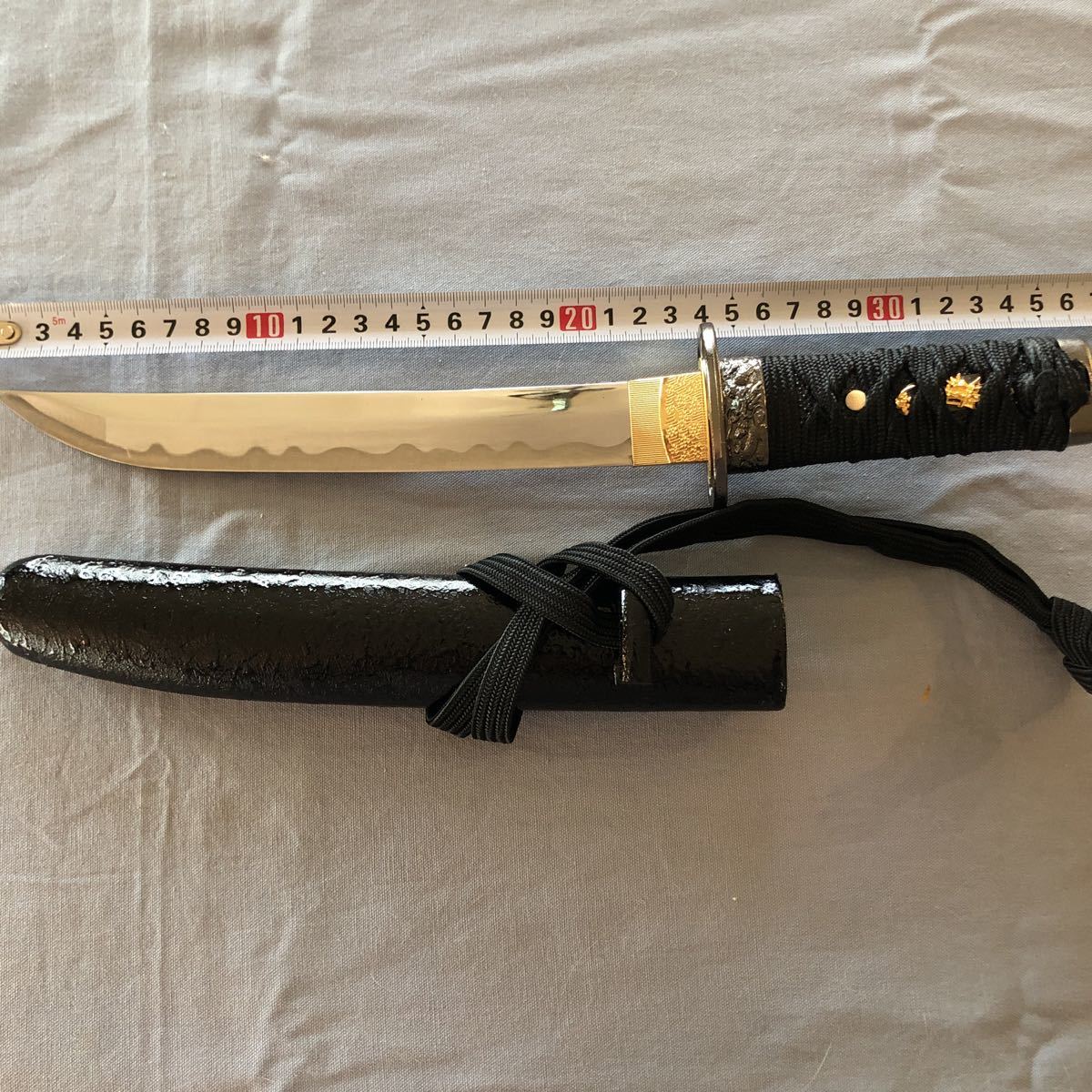模造刀 短刀 - | 価格.com 安い商品を通販サイトから探す 黒 鍔 短刀の通販 六寸 日本刀 黒鞘 黒鞘｜公式模造刀・居合刀の専門店「忍屋」 喰出短刀鍔(TU-120515)｜刀・日本刀の販売なら日本刀専門店 : 黒呂鞘短刀