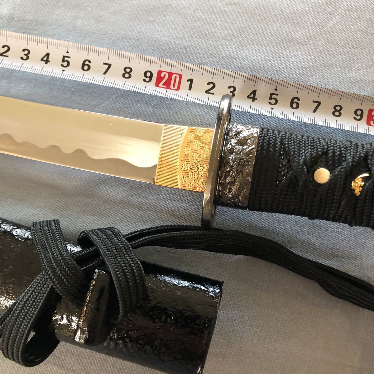 模造刀 短刀 - | 価格.com 安い商品を通販サイトから探す 黒 鍔 短刀の通販 六寸 日本刀 黒鞘 黒鞘｜公式模造刀・居合刀の専門店「忍屋」 喰出短刀鍔(TU-120515)｜刀・日本刀の販売なら日本刀専門店 : 黒呂鞘短刀