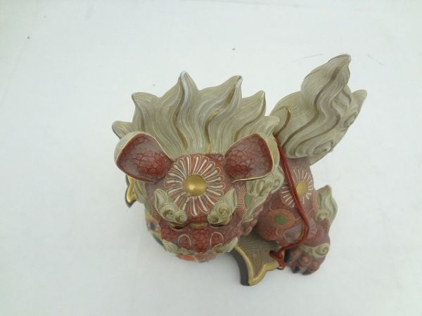 九谷焼 赤獅子 玉乗り獅子 金彩 縁起物 置物 厄除け 陶器 伝統工芸品