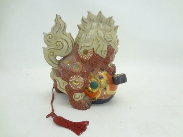 九谷焼 赤獅子 玉乗り獅子 金彩 縁起物 置物 厄除け 陶器 伝統工芸品