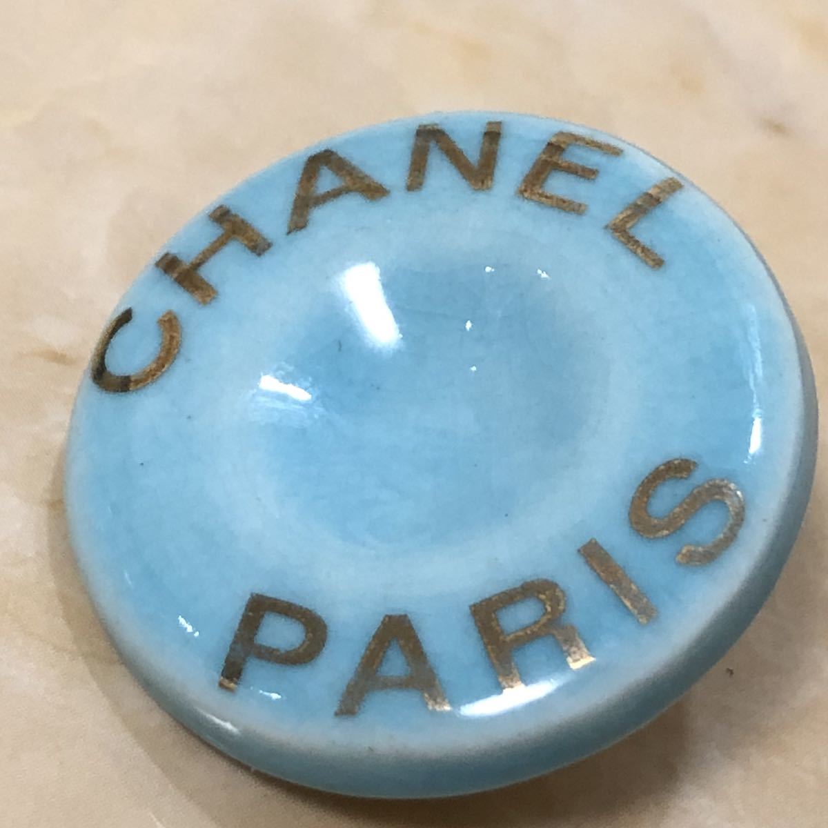 97P CHANEL ラウンド ココマーク ロゴ ✨美品✨CHANEL シャネル イヤリング ヴィンテージ 公式通販 赤 金メッキ - CHANELシャネル ロゴイヤリング CHANEL⁄シャネルearring(両耳)(イヤリング