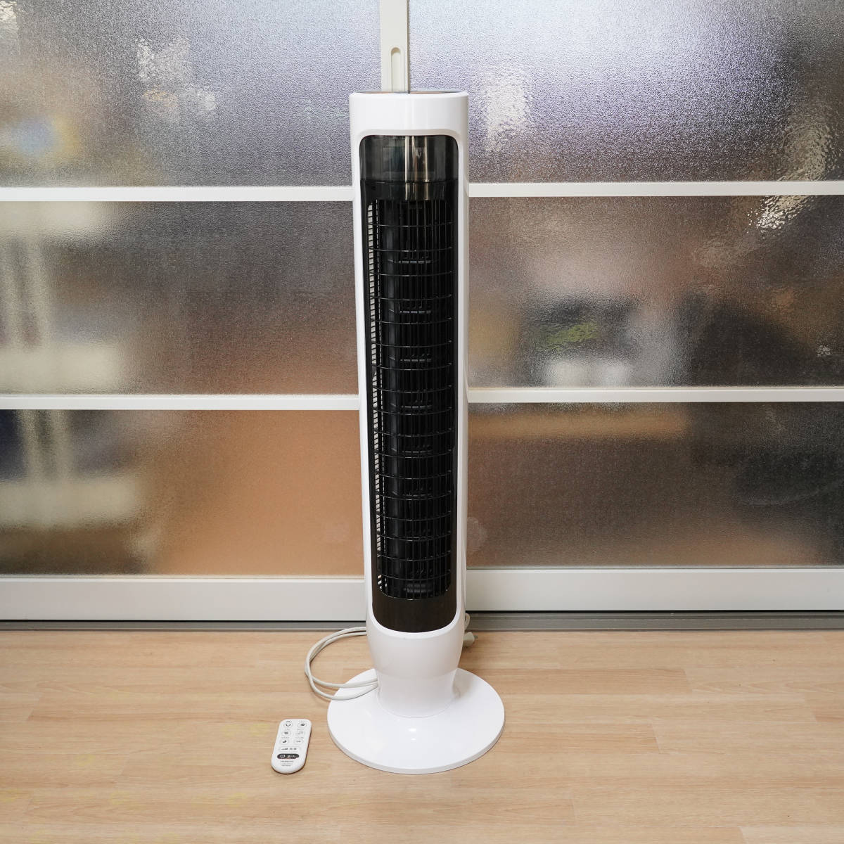 美品 HITACHI DCモーター縦型扇風機 スリムファン リモコン付き 日立