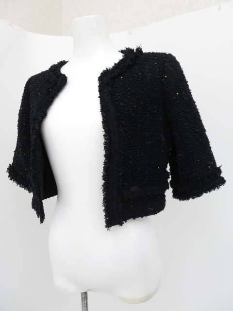 FOXEY　BOUTIQUE　ツイードジャケット　34863　ミッドナイト　38　コットンBLEND　＃ツイード　＃ロゴプレート　中古A1　AP-81936 FOXEYのフリマアイテム一覧 FOXEY 0 BOUTIQUE(フォクシーブティック) ツイードジャケット34863 BOUTIQUEフォックスファーカシミヤジャケット