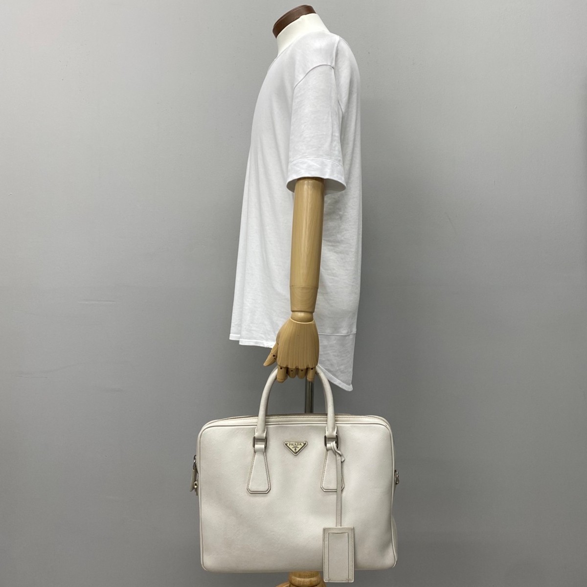 □ 1円 美品 Gカード付き □ PRADA プラダ サフィアーノ レザー 本革 