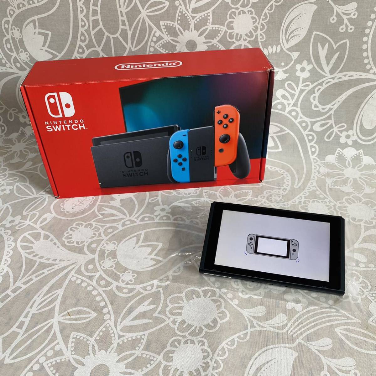 1円☆ Nintendo Switch 本体のみ 新型 任天堂 スイッチ 2019年