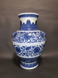 大清乾隆年製 粉彩のYahoo!オークション(旧ヤフオク!)の相場・価格を