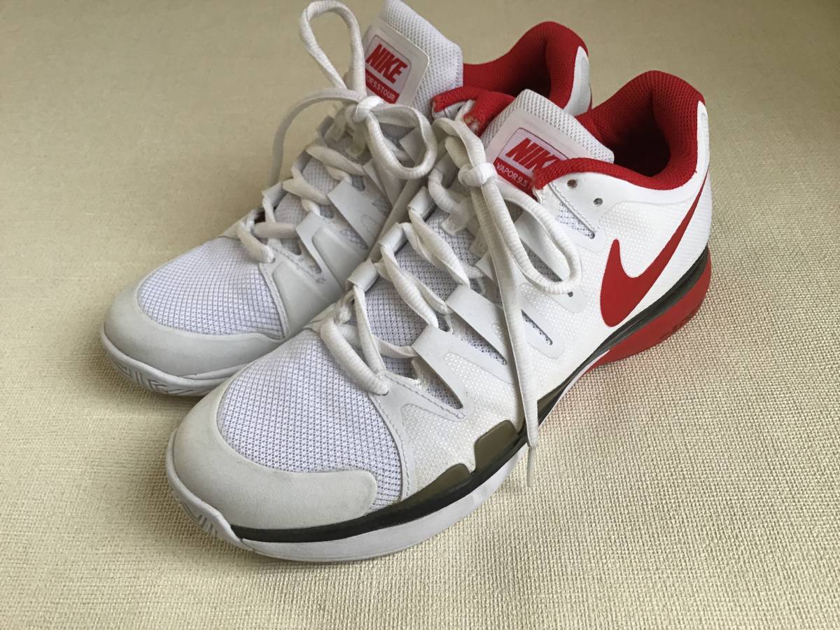Nike Zoom Vapor 9 5 Tour 26 5cm ナイキ コート ズーム ヴェイパー 9 5 ツアー White Red レア 保管品 26 0cm 売買されたオークション情報 Yahooの商品情報をアーカイブ公開 オークファン Aucfan Com