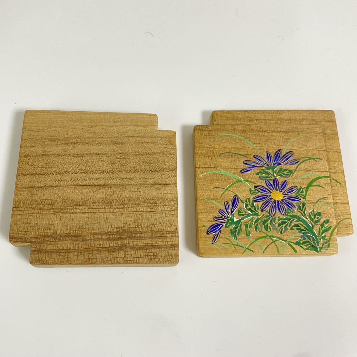 最新作，新作 【63】 茶道具 香合 桐 木製 瓢利 金彩 色紙香合