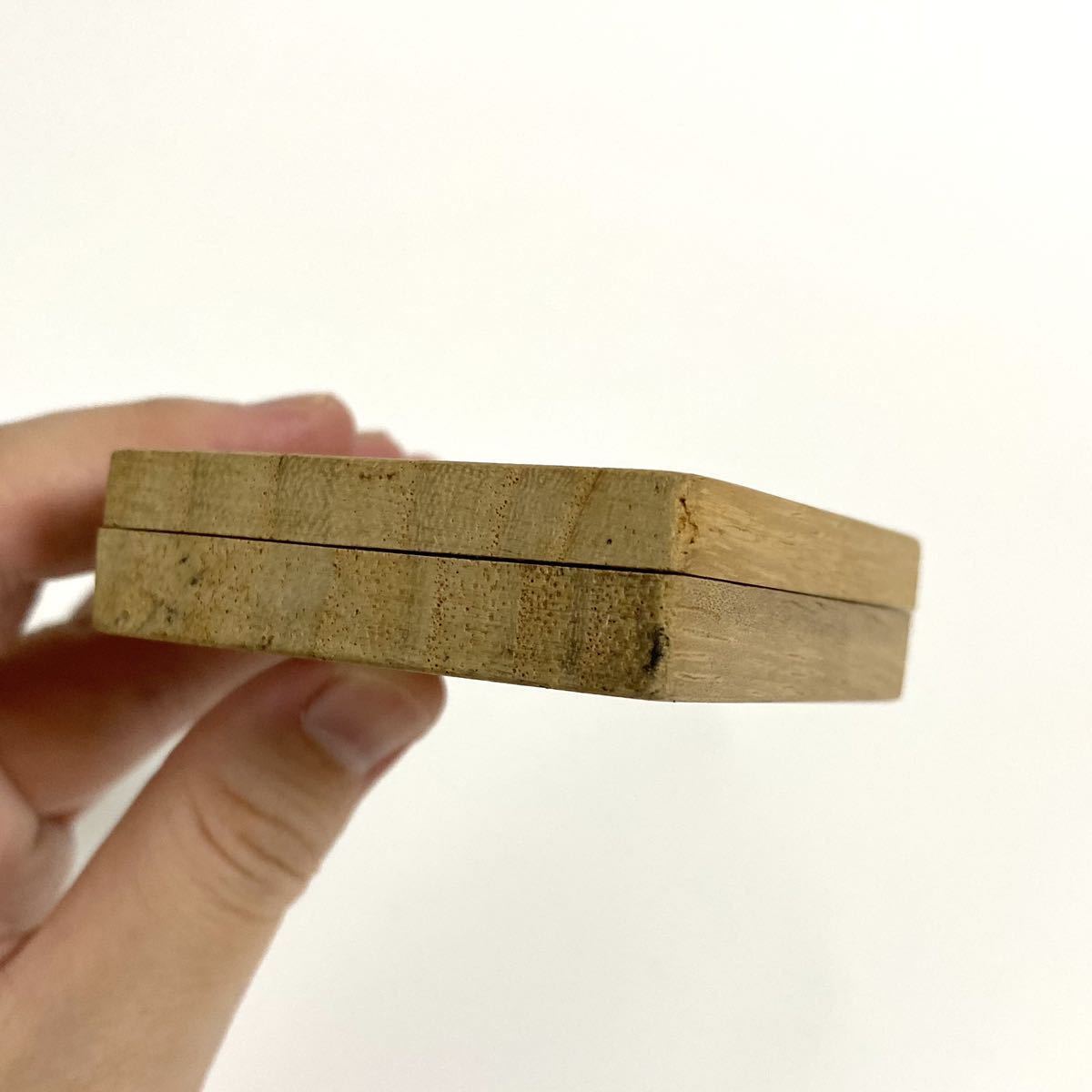 最新作,新作 【63】 茶道具 香合 桐 木製 瓢利 金彩 色紙香合 最新作,新作 【63】 茶道具 香合 桐 木製 瓢利 金彩 色紙香合
