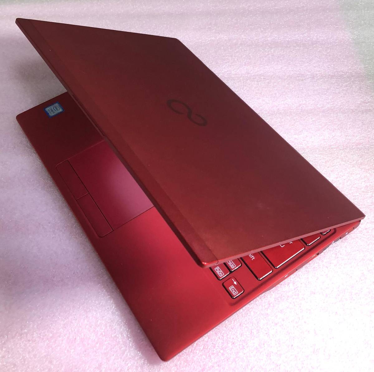 富士通 LIFEBOOK UH75/C3 Core-i5 8265Uプロセッサー 4GB SSD256GB