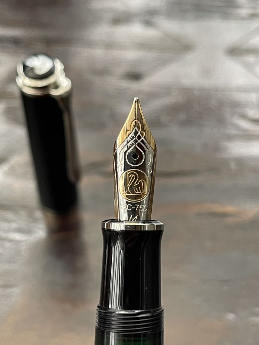 M800 ペリカン PF刻印 雛2羽 （ペリカン万年筆 スーべレーン） 文房具