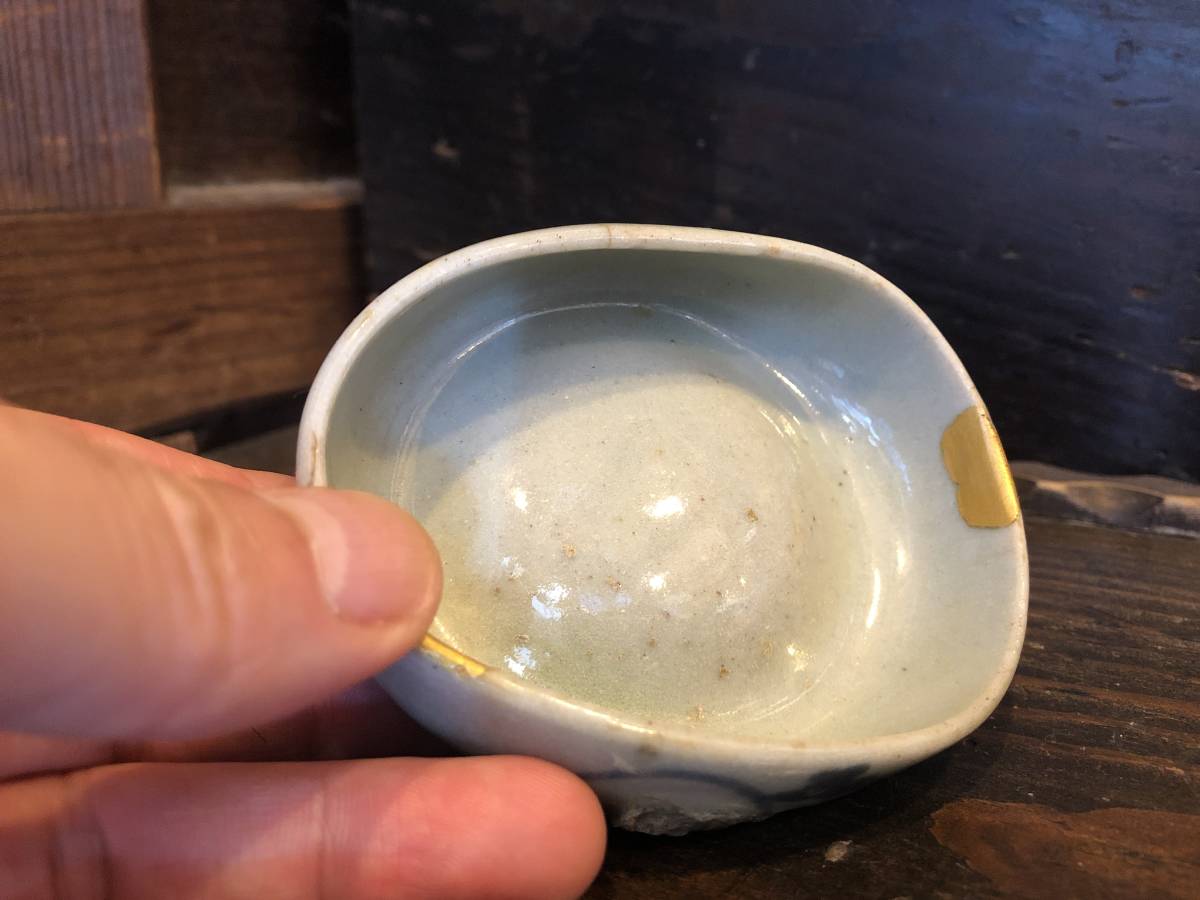 初期伊万里 古伊万里 溪陶片 古美術 肥前陶磁 残欠 - 梅文瓶子陶