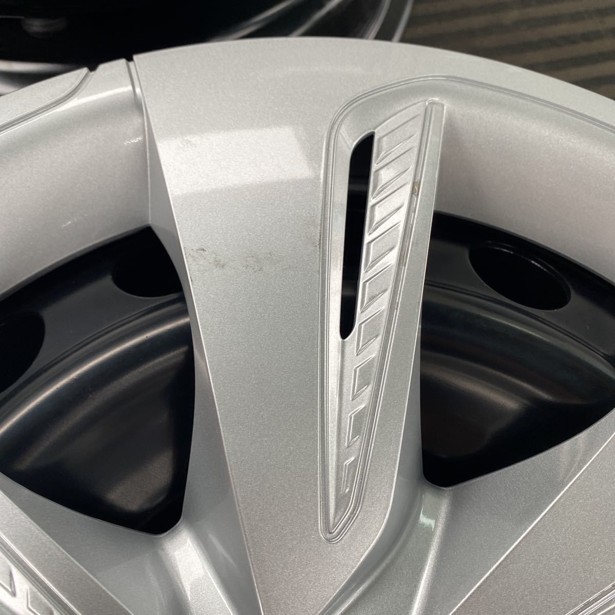 シエンタ トヨタ純正 15インチ スチールホイール4本セット 新車外し