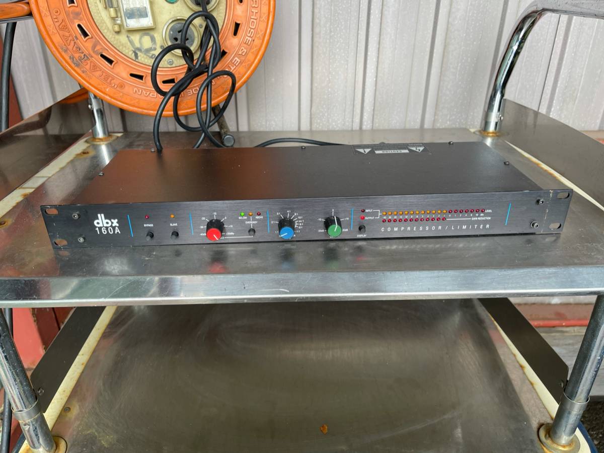名機★ 通電のみ確認 ★ dbx 160A エフェクターコンプレッサー