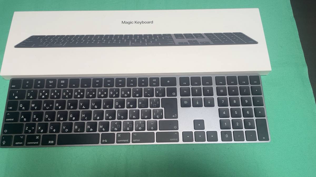 Magic Keyboard Apple スペースグレイ A1843 テンキー付き 日本語配列 