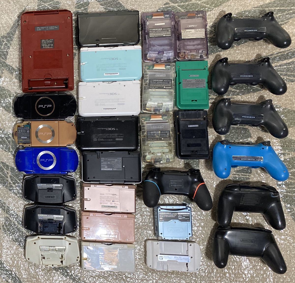 中古ジャンク 30個 データレコーダ(HVC-008)/PSP/3DS LL/DS lite/DS/GBA/GBA SP/GBC/GBP/switchコントローラー/PS4コントローラー 簡易清掃