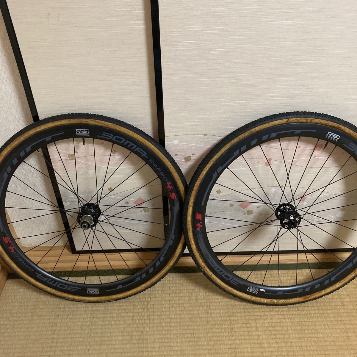 BOMA CARBON 4.5 完組ホイールチューブラー