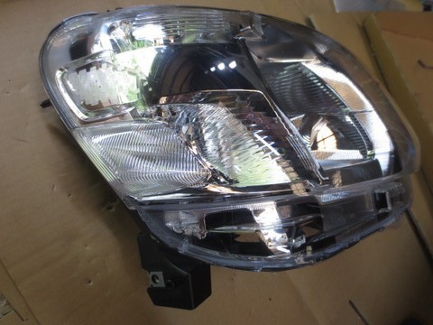 車 ダイハツ タント カスタム 右ヘッドライト ユニット キズあり LA600S