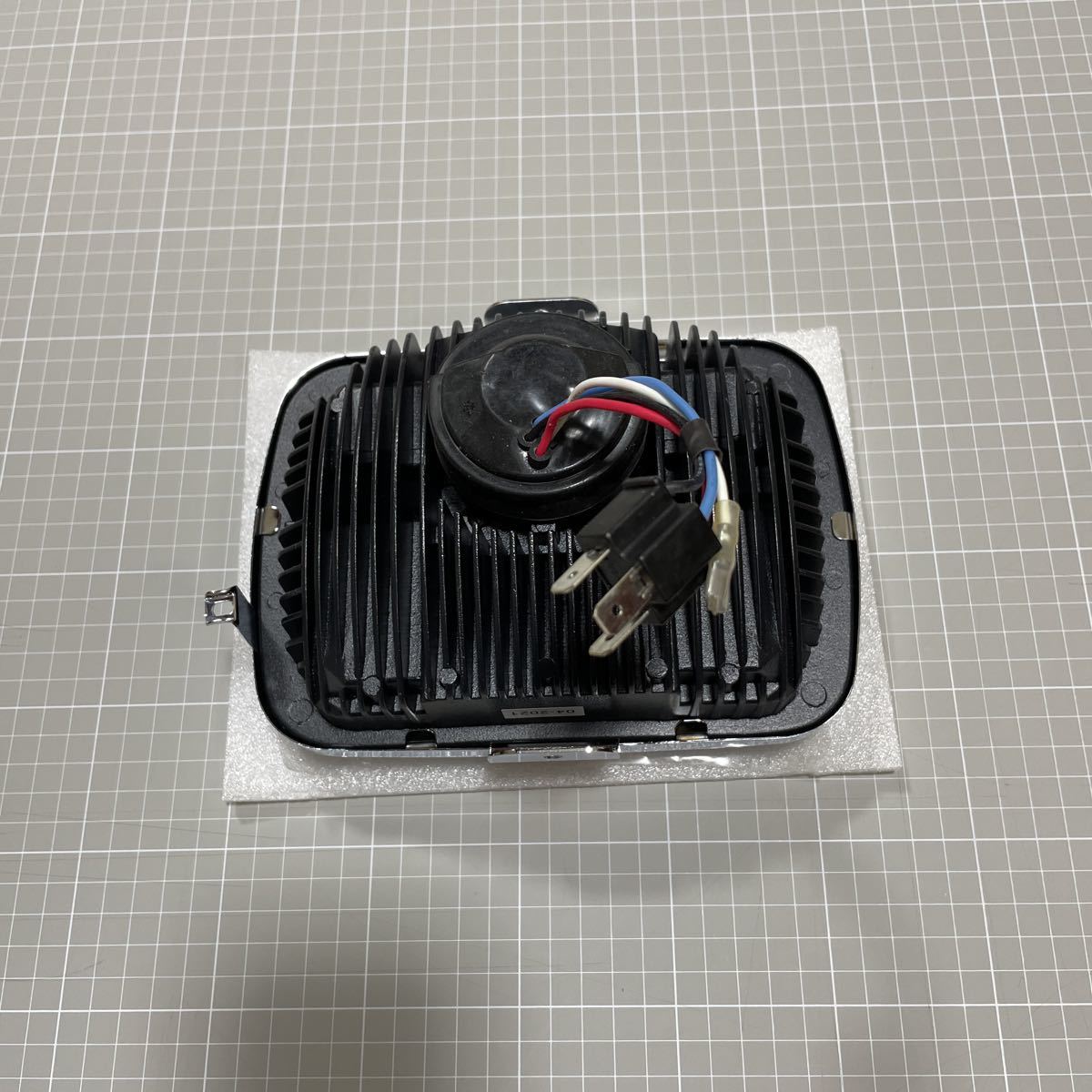 ZRS1200ダエグのLEDヘッドライト