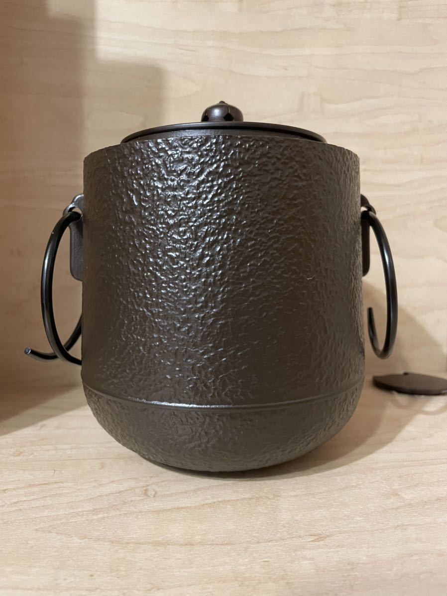 未使用展示品 茶道具 志きの釜 しきの釜 アルミ軽合金 丸釜 錆びない茶釜 釜環 中古品 しきの釜 錆びない釜 アルミ軽合金 未使用展示品 茶道具 志きの