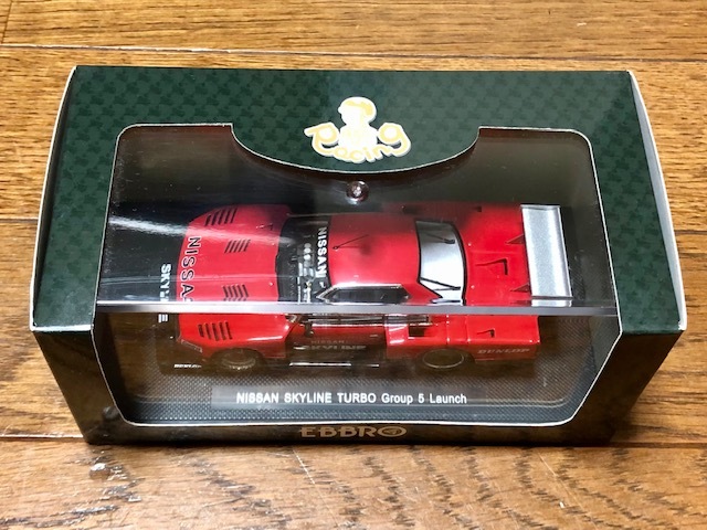 1/43　ニッサン　スカイライン　２台 EBBRO 43300 1:43 NISSAN SKYLINE GT-R R34 V-SPEC II N1 2001 DIE
