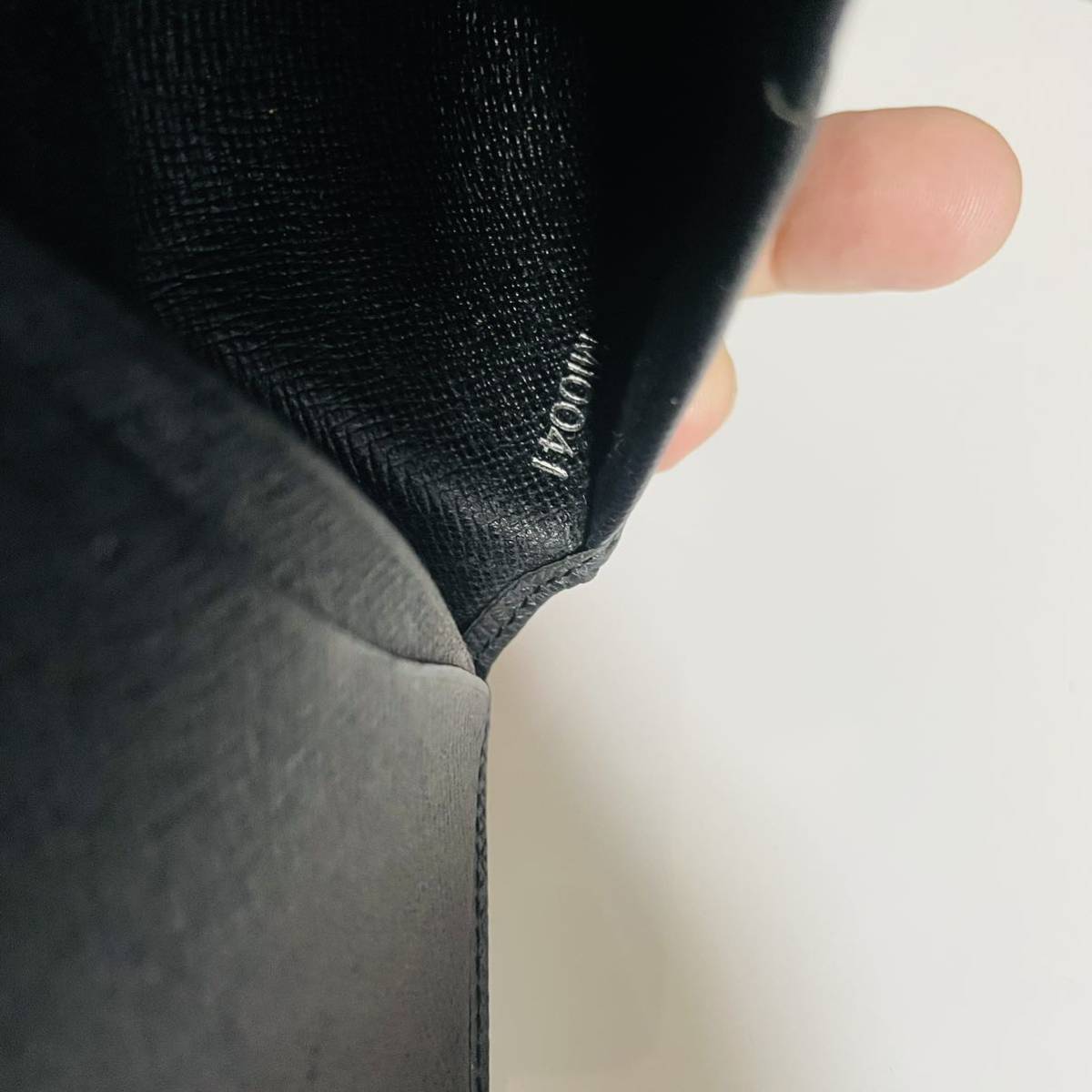 本物　美品　ルイヴィトン LOUIS VUITTON オーガナイザードゥポッシュ M30512 名刺入れ カードケース タイガレザー アルドワーズ 黒 LOUIS VUITTON ルイヴィトン ジッピー ❣️極美品❣️ルイヴィトン ルイヴィトンの通販
