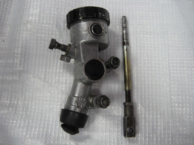 Z400FX純正（E1～E3)用リアマスターシリンダー(検索