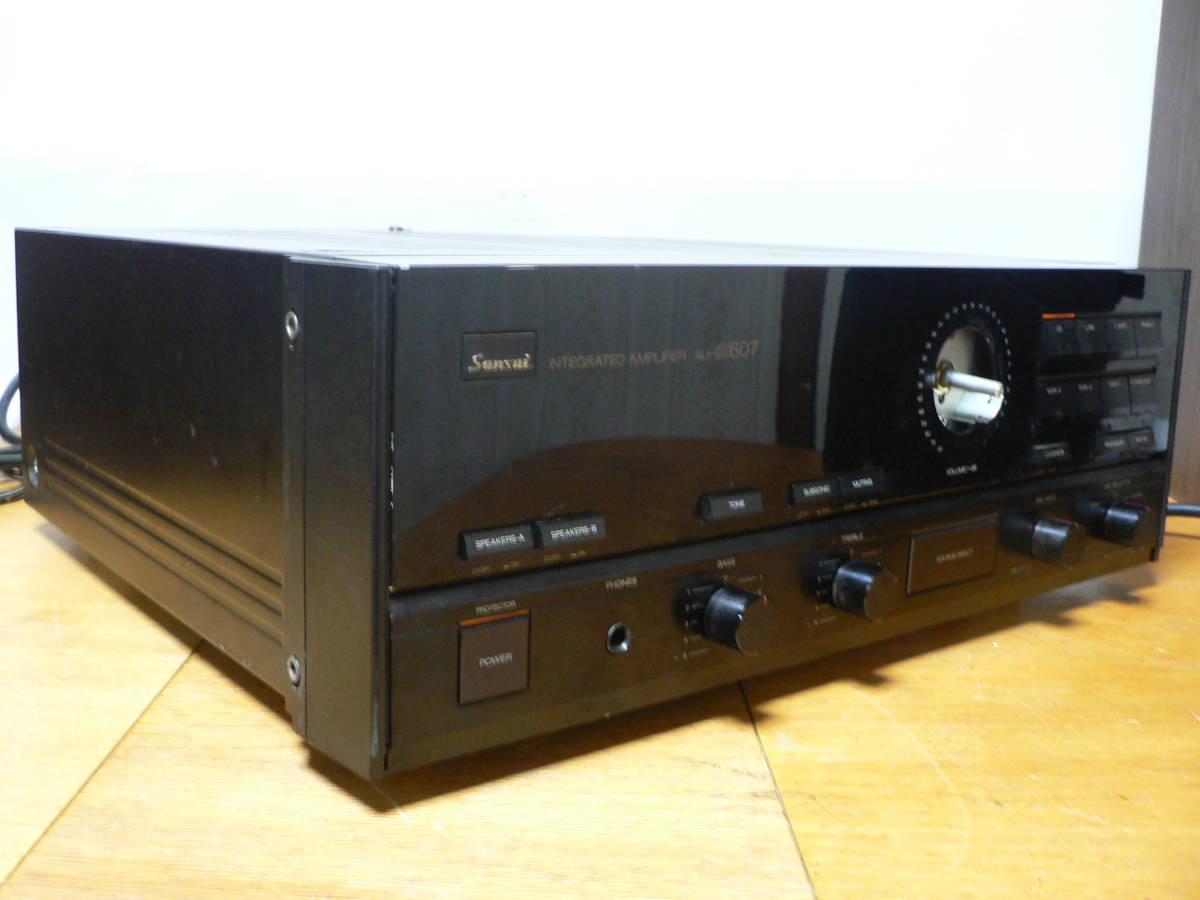 SANSUI AU-α607　　プリメインアンプ 　音出し確認　一部難　　900円から