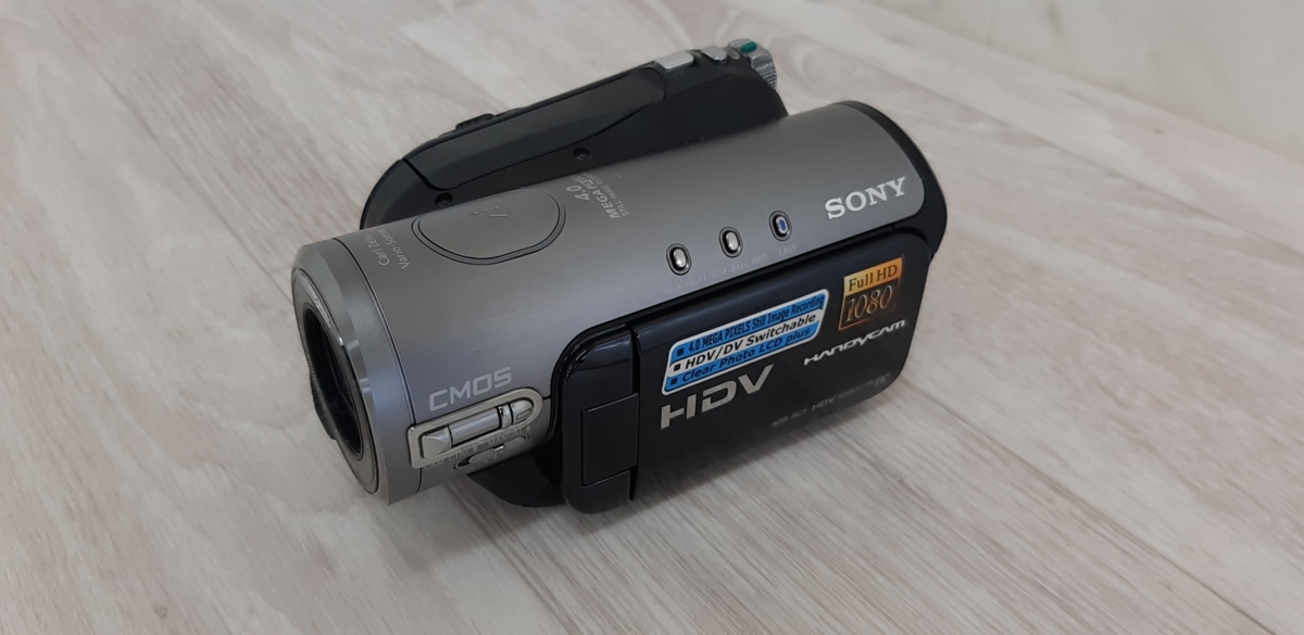 HDR-HC3 SONY : サウンドシティ CNET ソニー、HDMI装備の小型・軽量HDV