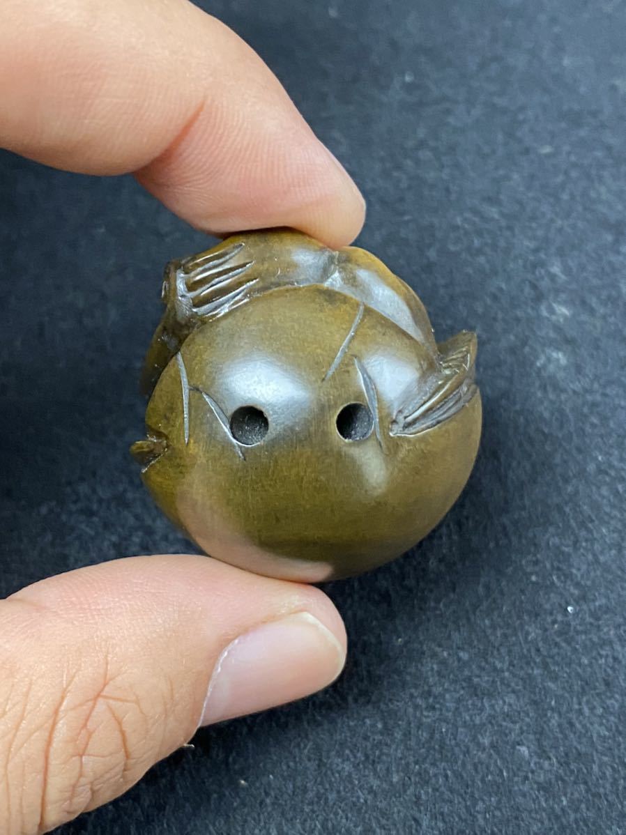 AZ436] 木製 根付 烏天狗 細密彫刻 提げ物 煙草入れ 木彫 拓植 鴉天狗