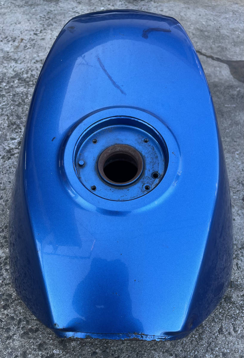 グース350 ガソリンタンク □P336！NK42A スズキ K406 Goose I3R4-1213