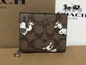 スヌーピー財布のヤフオク の相場 価格を見る ヤフオク のスヌーピー財布のオークション売買情報は40件が掲載されています