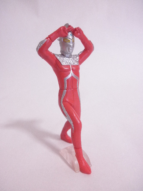 ウルトラセブン エメリウム光線aポーズ ガシャポンｈｇウルトラマン 食玩 おまけ 売買されたオークション情報 Yahooの商品情報をアーカイブ公開 オークファン Aucfan Com