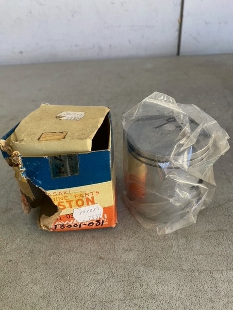 H1 500SS STD 純正ピストン