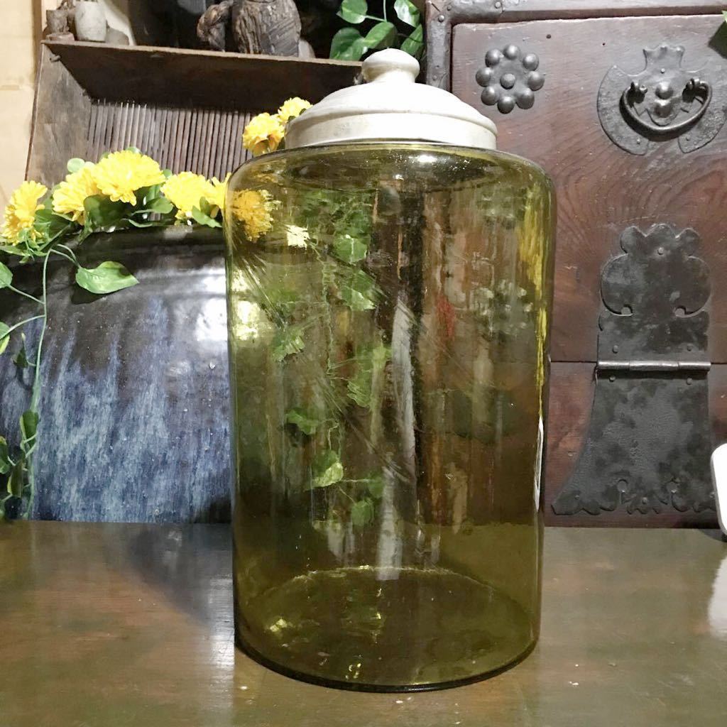 ペロペロ』『あめや瓶』『ニッキ水瓶』｜ブーム到来で数万円 駄菓子