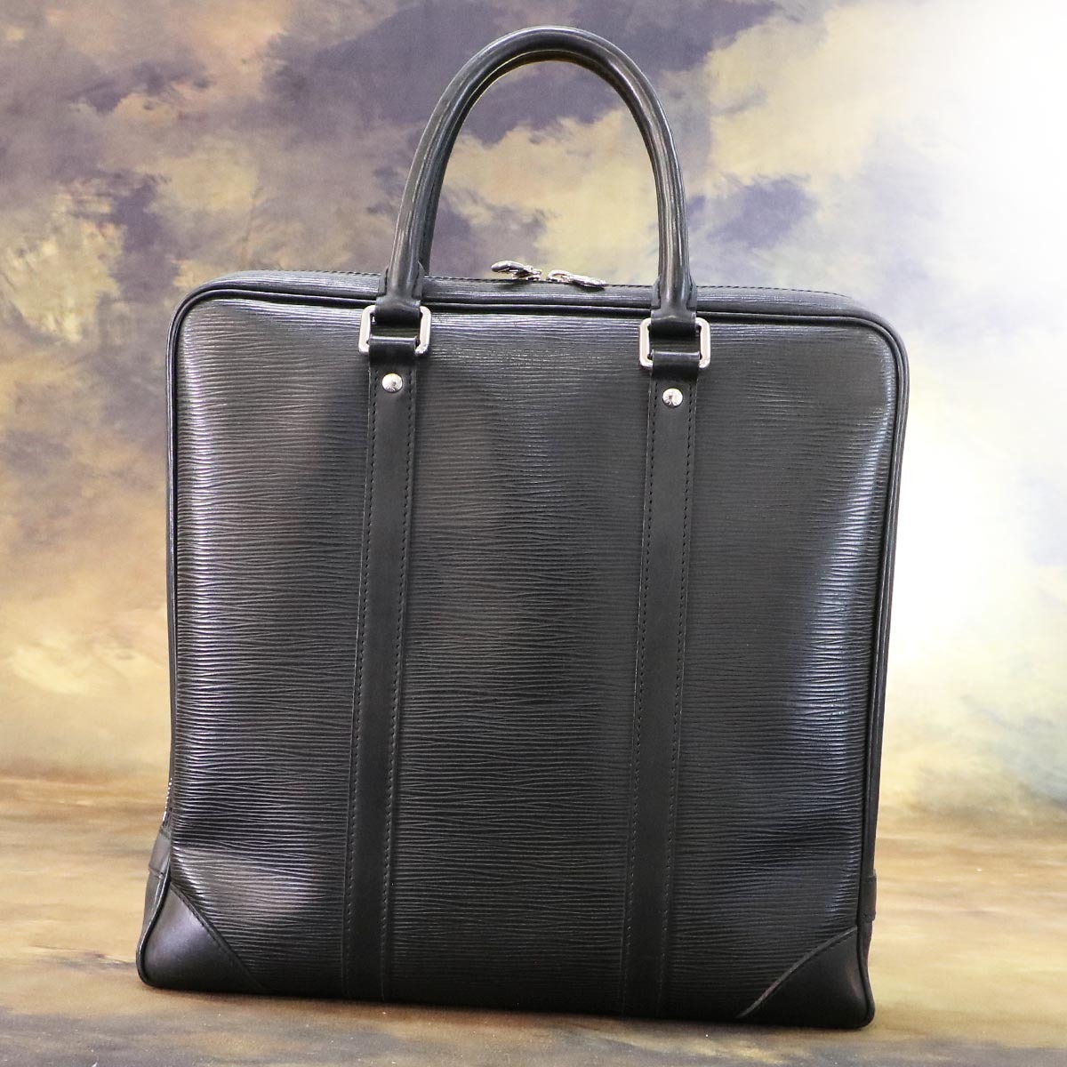 LOUIS VUITTON エピ　ブラックレザー ビジネスバッグ ストライプ LOUIS VUITTON エピ ブラックレザー ビジネスバッグ ストライプ LOUIS