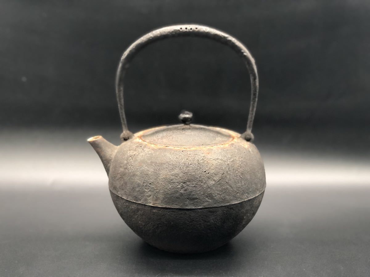 龍文堂造　道安型　金閣寺　唐草模様　鉄瓶 古美術 金属工芸 時代物 煎茶道具 龍文堂造 道安型 金閣寺 唐草模様 鉄瓶 古美術 金属工芸 時代物 煎茶