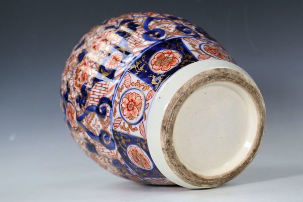古伊万里染錦草花文沈香壷 [B28161] Yahoo!オークション 「古伊万里沈香壺」の落札相場・落札価格 伊万里焼
