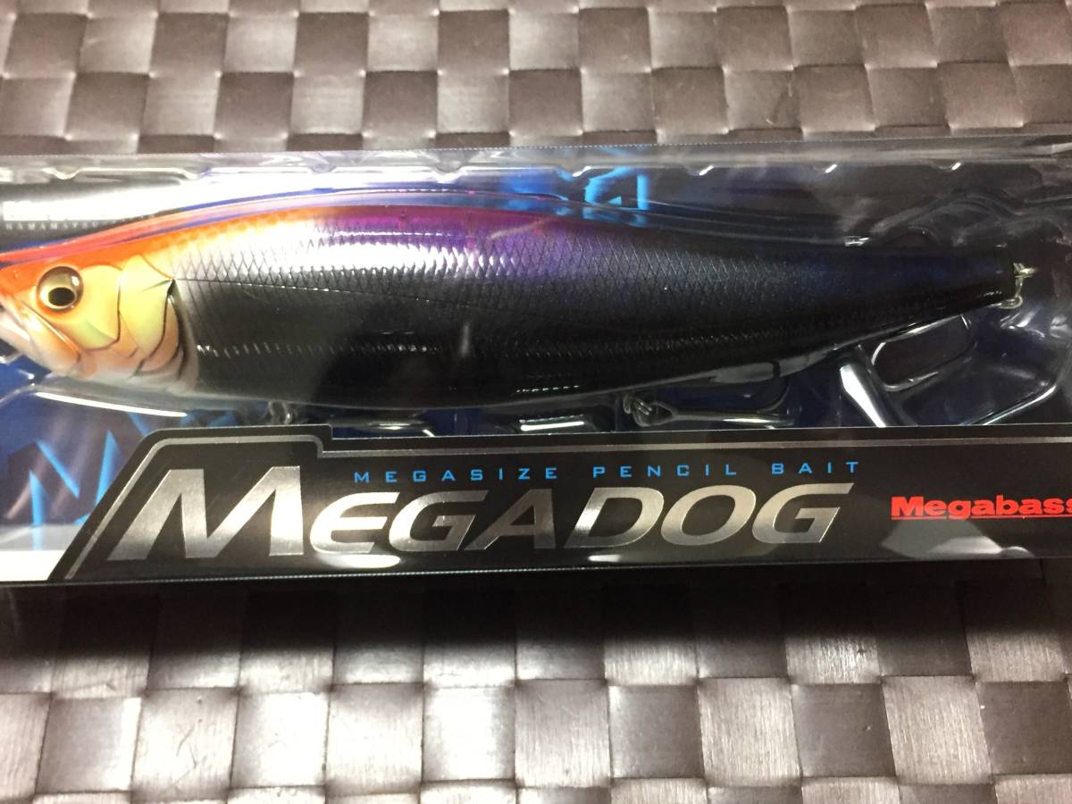 Megabass MEGADOG 180 220 2個セット メガバス MEGADOG 180 、 220 新品未使用2個セット MEGADOG 180