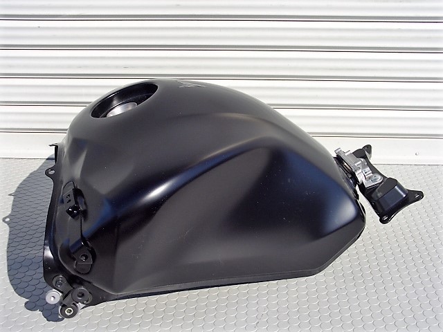 ◎MT-09 純正タンク 2（RN69J マットダークグレー ヤマハ 純正 MT09 