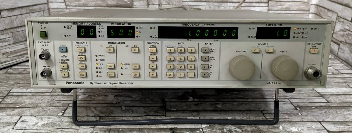 Panasonic VP-8311A 標準信号発生器 シングルジェネレーター SG