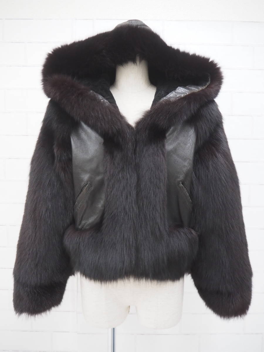 □レザー/ブルーフォックス□ショートコート□着丈51㎝□フード付き