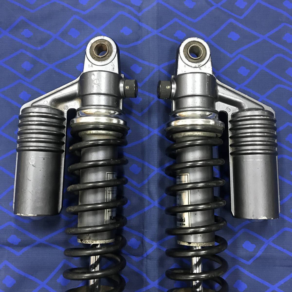 ゼファー1100用純正ショック パーツ オートバイ 【公式通販】