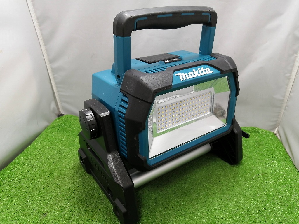 中古 makita マキタ 14.4V/18V/AC100V 充電式スタンドライト ML809 本体のみ 【2】
