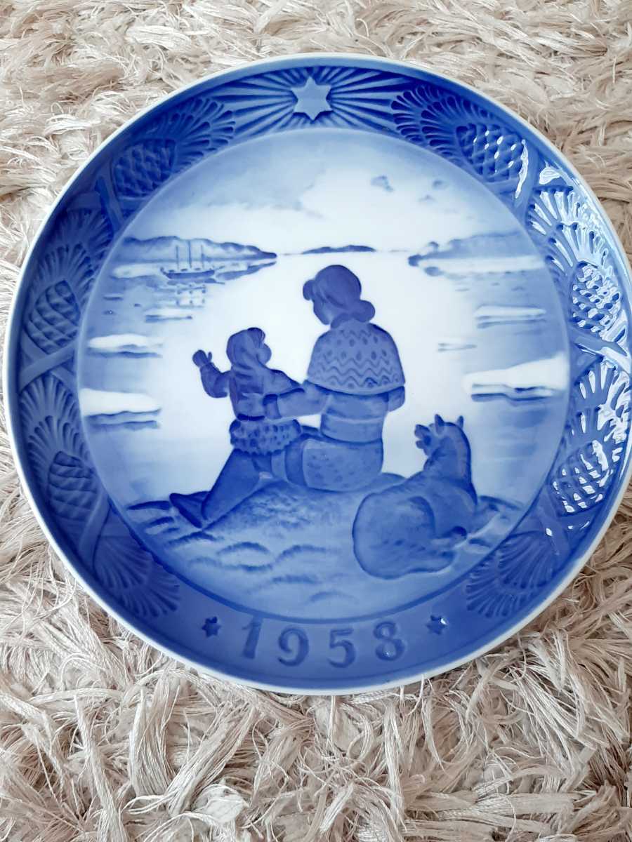 定番人気，大人気 ロイヤルコペンハーゲン イヤープレート 1958(クリスマス、イヤープレート)｜売買されたオークション情報、yahooの商品情報をアーカイブ公開 - オークファン プレート、皿
