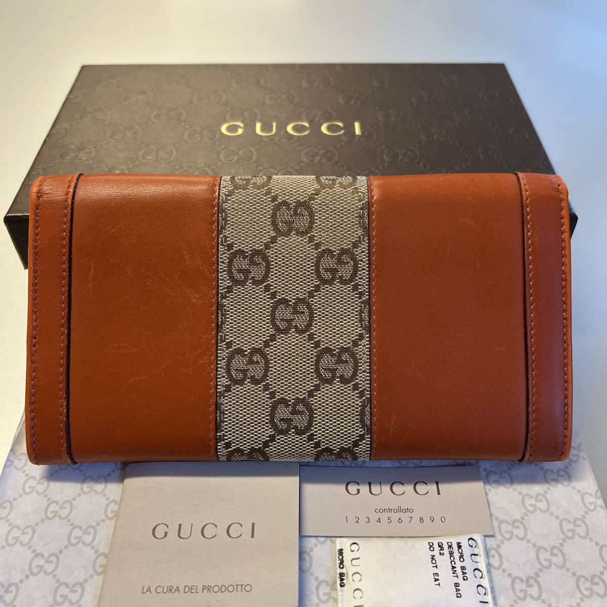 極美品！ グッチ GUCCI 財布 長財布 GGキャンバス プラダ シャネル 