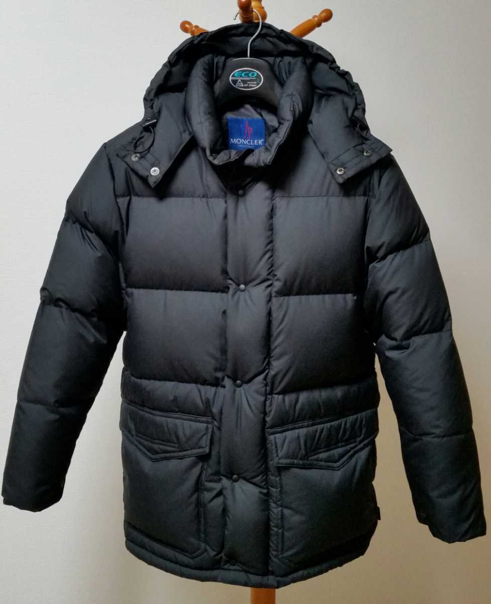 極美品 びっくりするほど高品質ダウンがぱんぱんに詰まっていて極暖で 