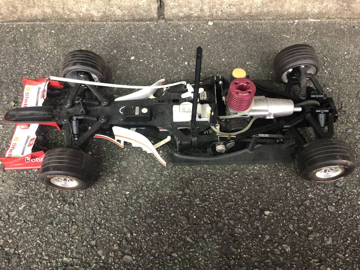 京商　ディアゴスティーニ　フェラーリF2004　F1レーシングカー　エンジンカー　ジャンク品　