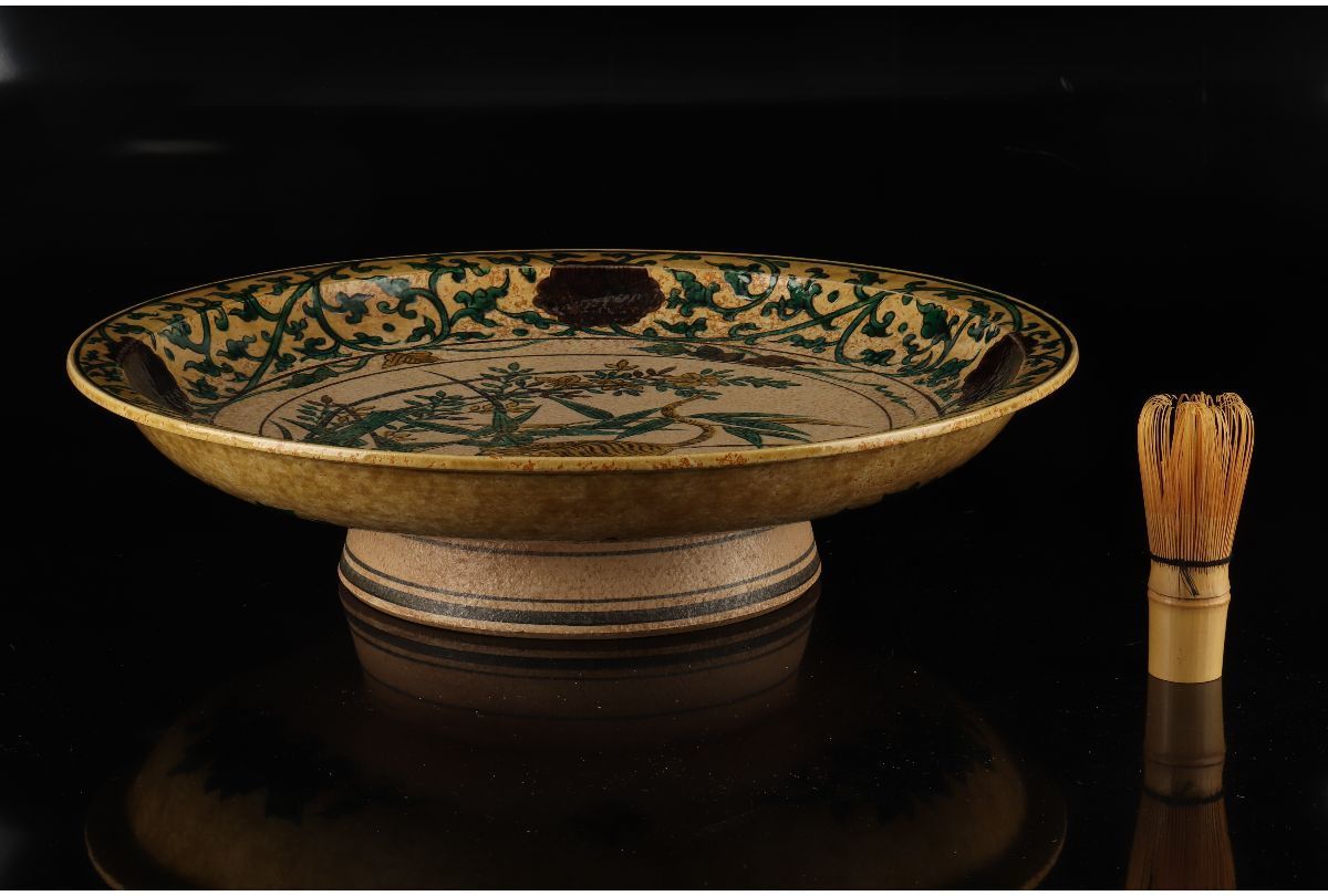 URA]古九谷色絵竹虎花唐草図高台皿/43cm/4-12-86(検)骨董/九谷焼/大皿