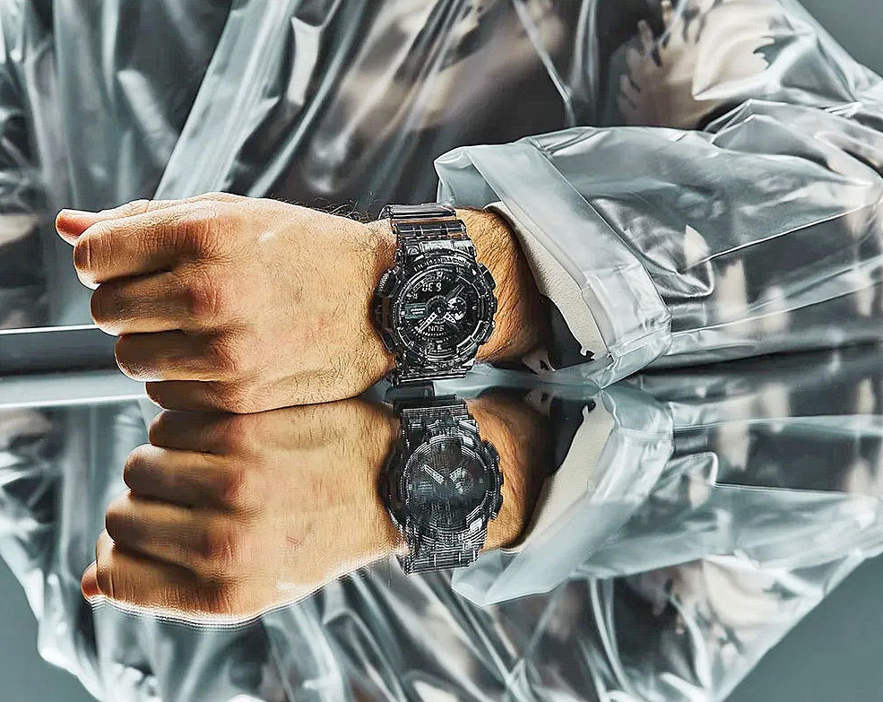 Gショック 200m防水 耐衝撃構造 デジアナ 腕時計 GA-700SKE-7A G-SHOCK